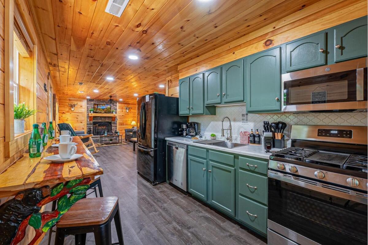 Paradise At The Smokies Cabin With Hot Tub! Sevierville Exteriör bild